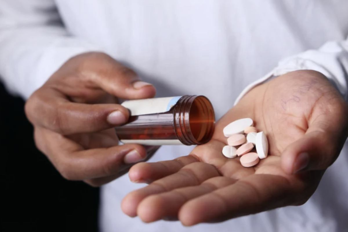 Attenzione, questi farmaci fanno invecchiare precocemente: la lista 2 Lo studio del luglio 2025 rappresenta un passo avanti significativo nella comprensione delle interazioni tra farmaci e invecchiamento